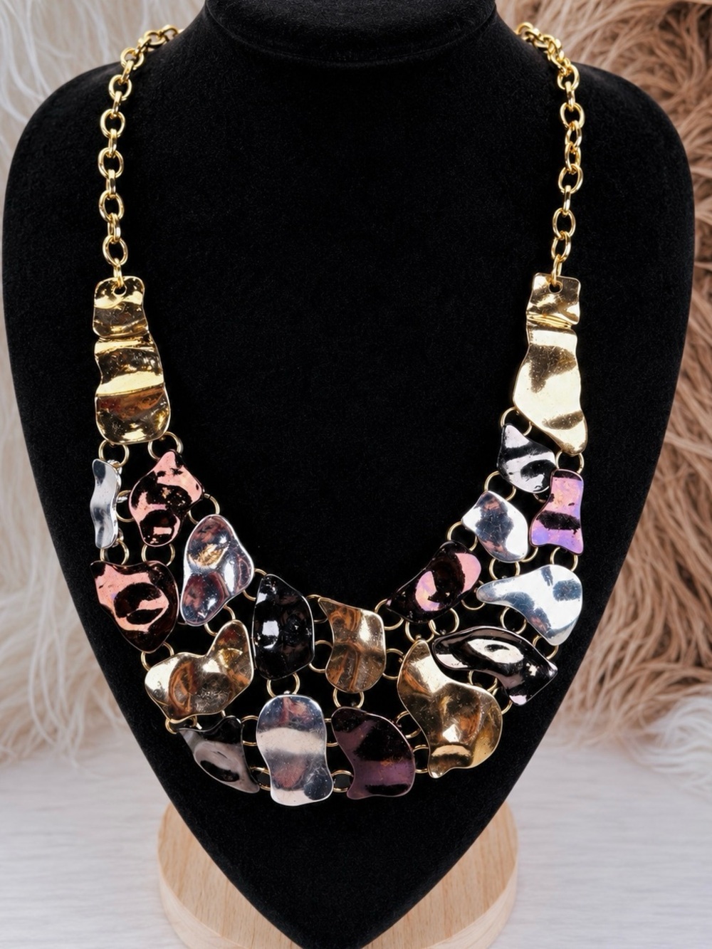 Vintage Silvertone, gunmetal / brass tones hammered bib statement necklace